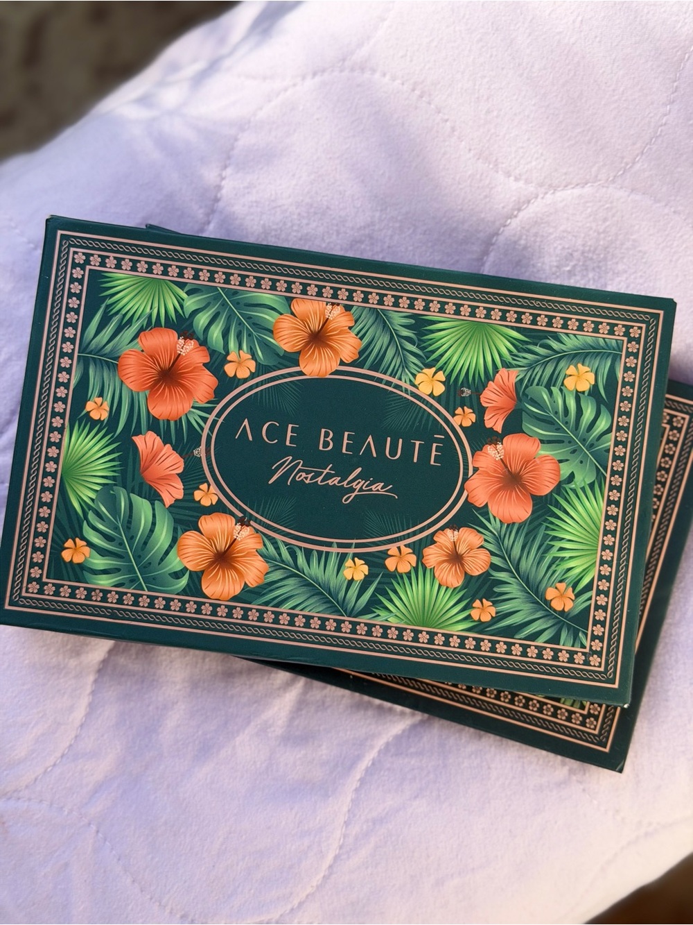 Ace Beauté Nostalgia Floral Eyeshadow Palette - Green & Orange